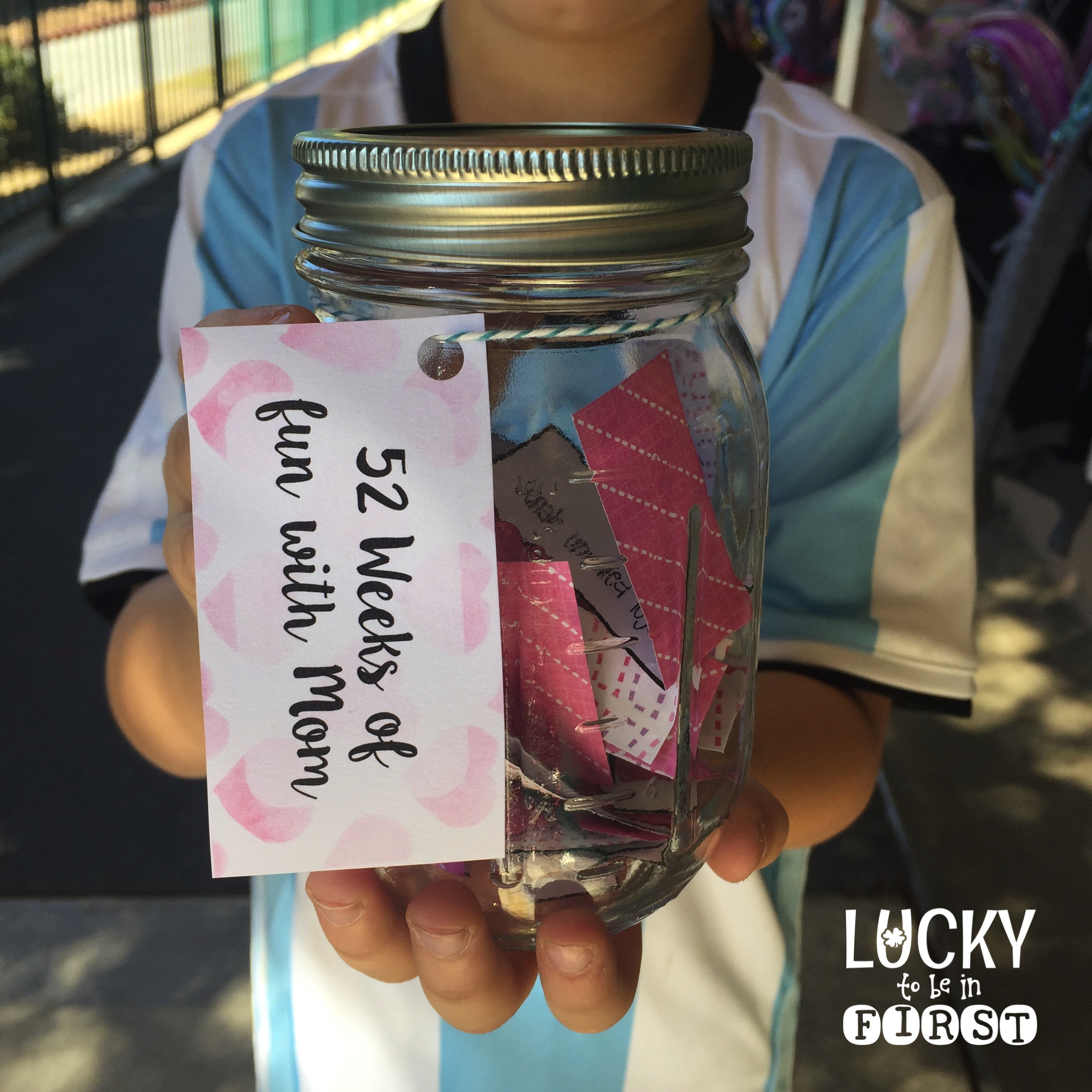 A fun Mother's Day Craft, 52 Weeks of Activities for Mom in a Jar | Lucky Learning with Molly Lynch 